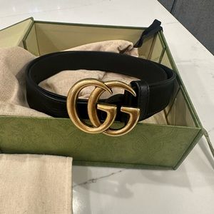 Gucci Leather belt with Double G buckle